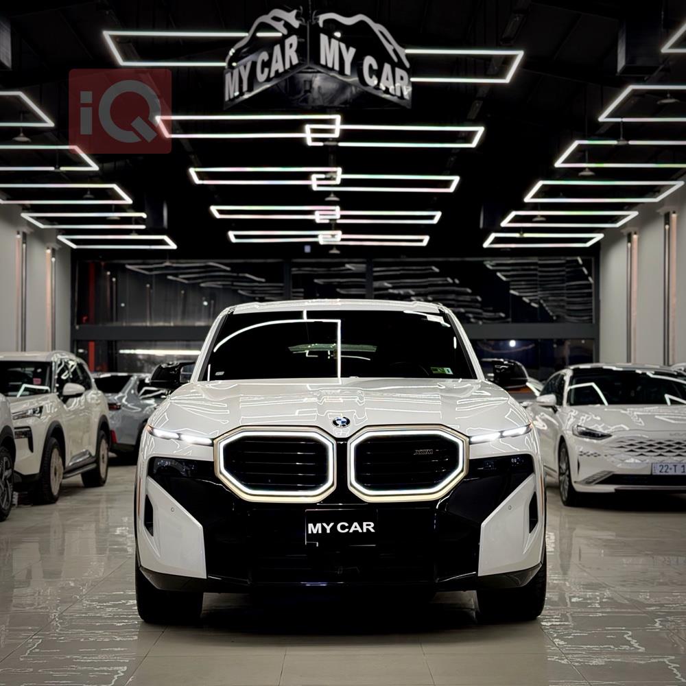 بي ام دبليو XM